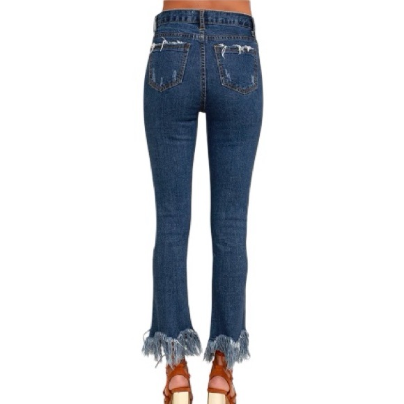 Moon River Jeans - Picture 2 of 11